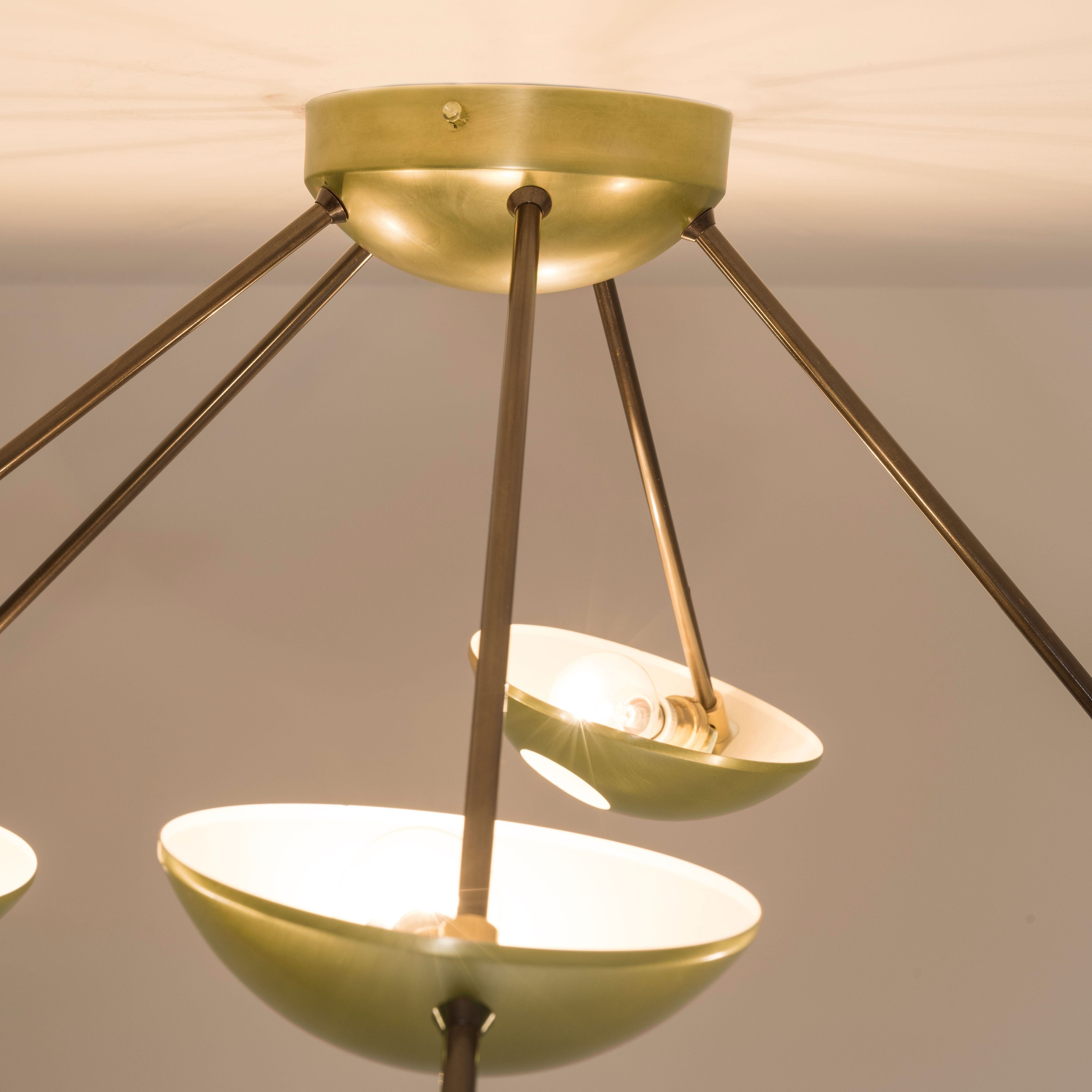 To guarantee precision and attention to detail that would otherwise be impossible to achieve, Quinque II is completely handmade, representing, like all DFM production pieces, the excellence of Italian-made craftsmanship. It can be mounted both as a ceiling and a wall lamp.