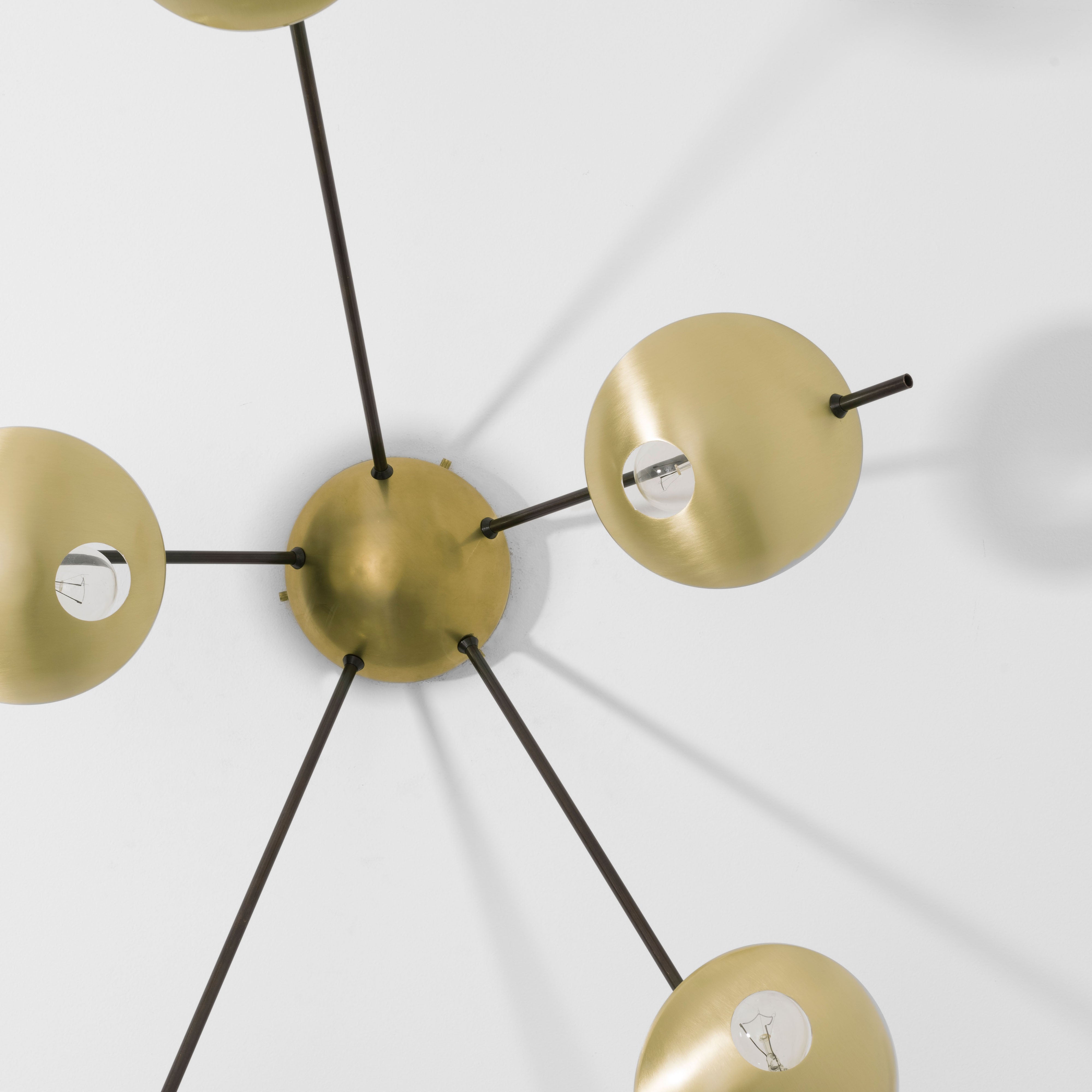 Brass is timeless and at the heart of the design trend. DFM has developed strong expertise in terms of manufacturing and treatment to get incredible patinas.