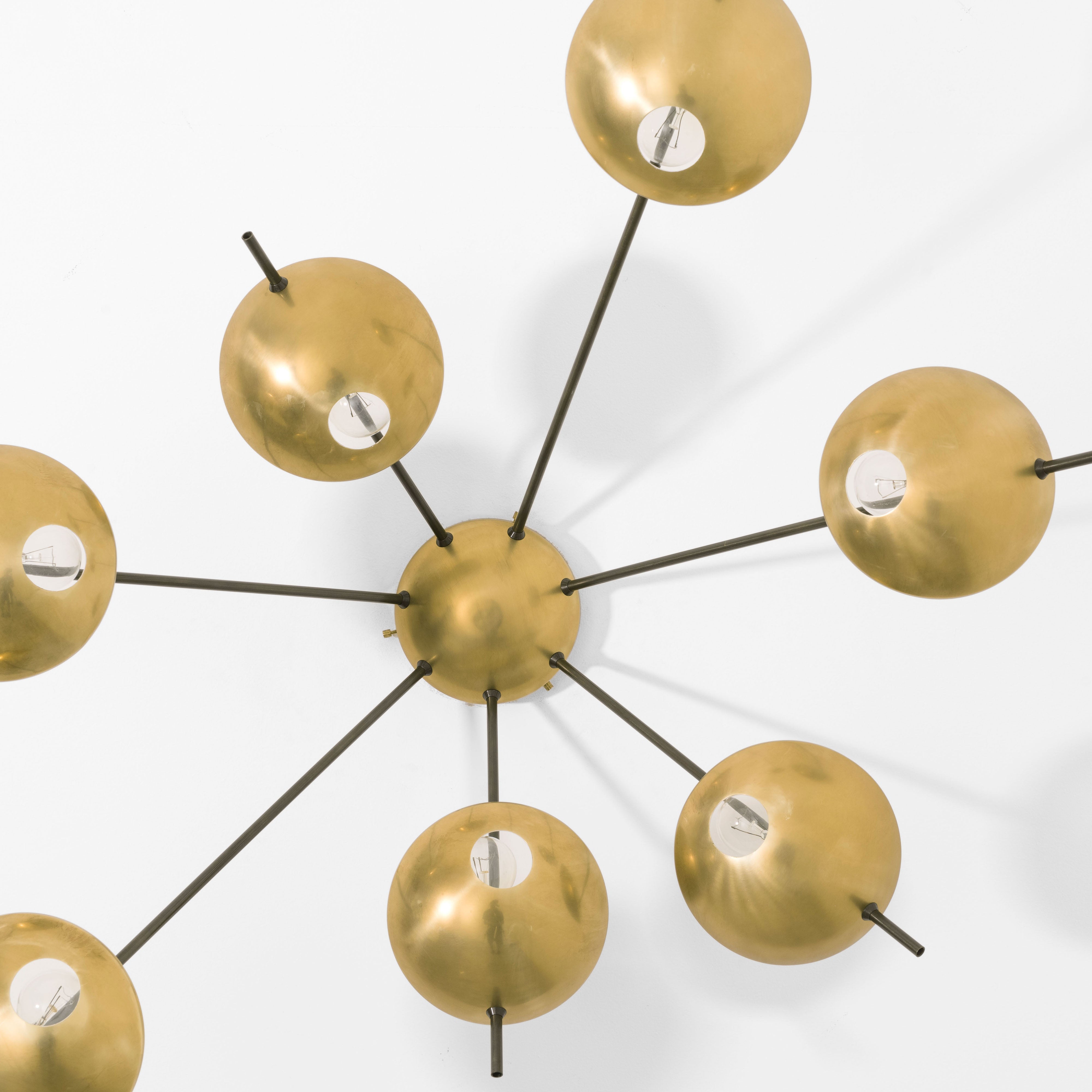 Brass is timeless and at the heart of the design trend. DFM has developed strong expertise in terms of manufacturing and treatment to get incredible patinas.
