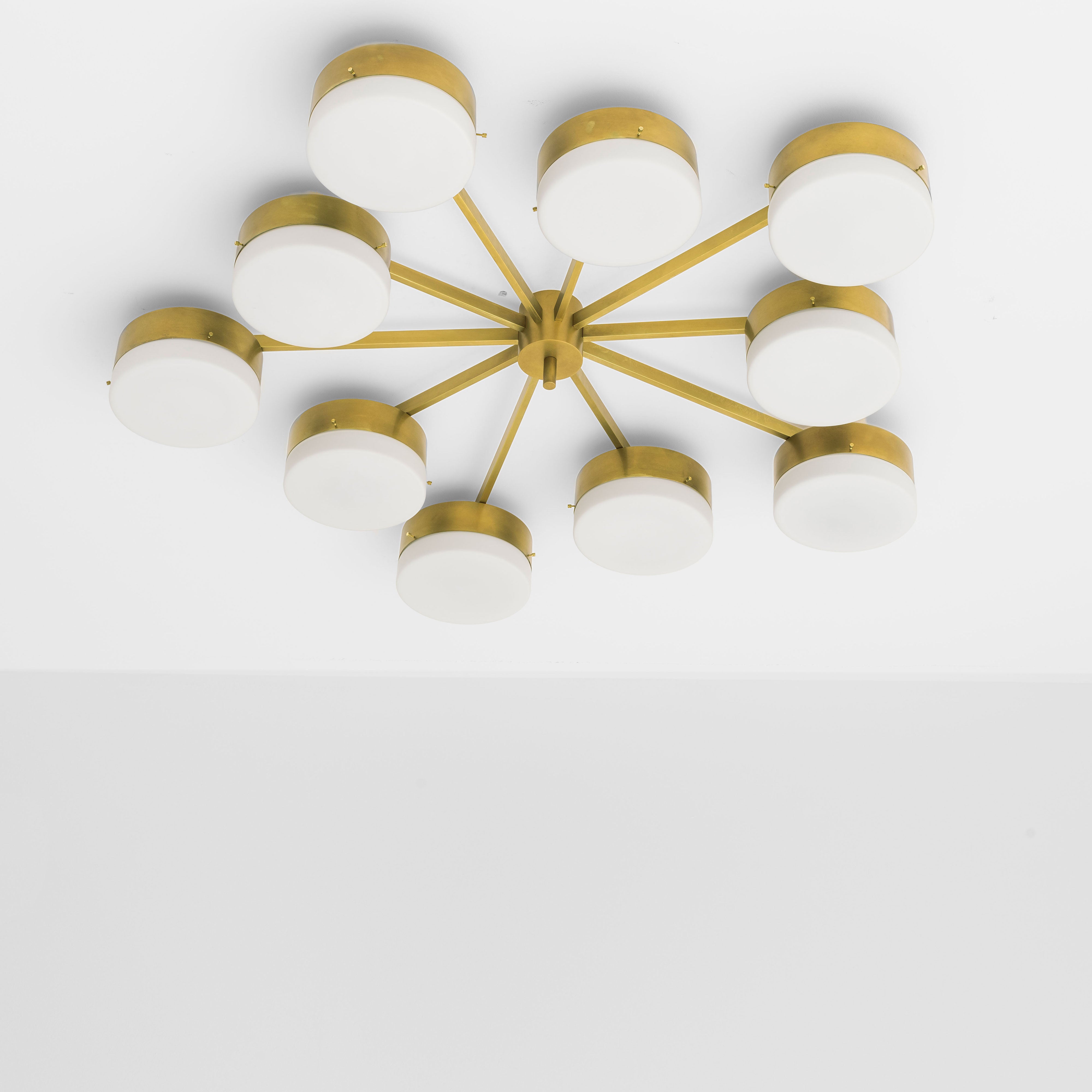 Brass is timeless and at the heart of the design trend. DFM has developed strong expertise in terms of manufacturing and treatment to get incredible patinas.