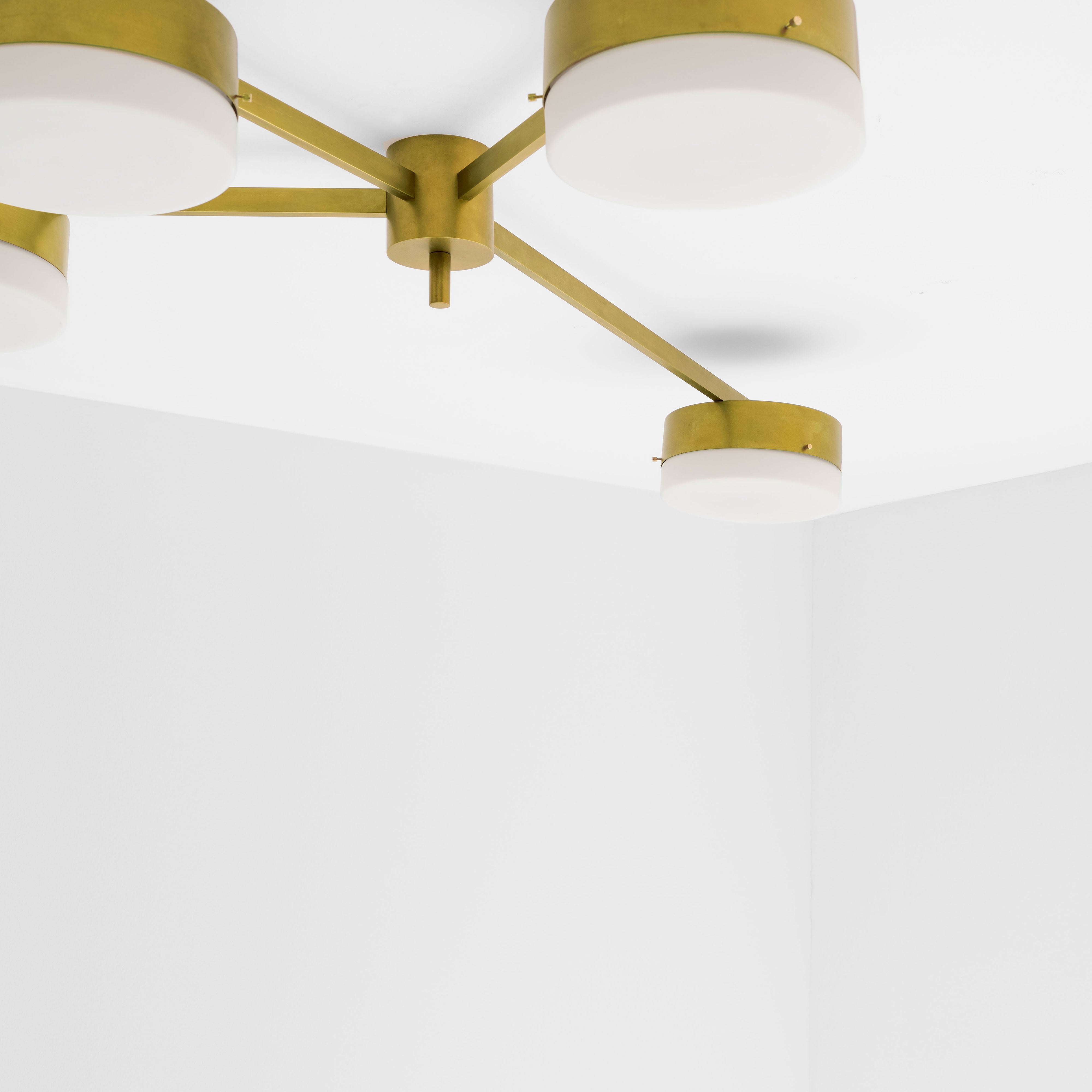 Brass is timeless and at the heart of the design trend. DFM has developed strong expertise in terms of manufacturing and treatment to get incredible patinas.