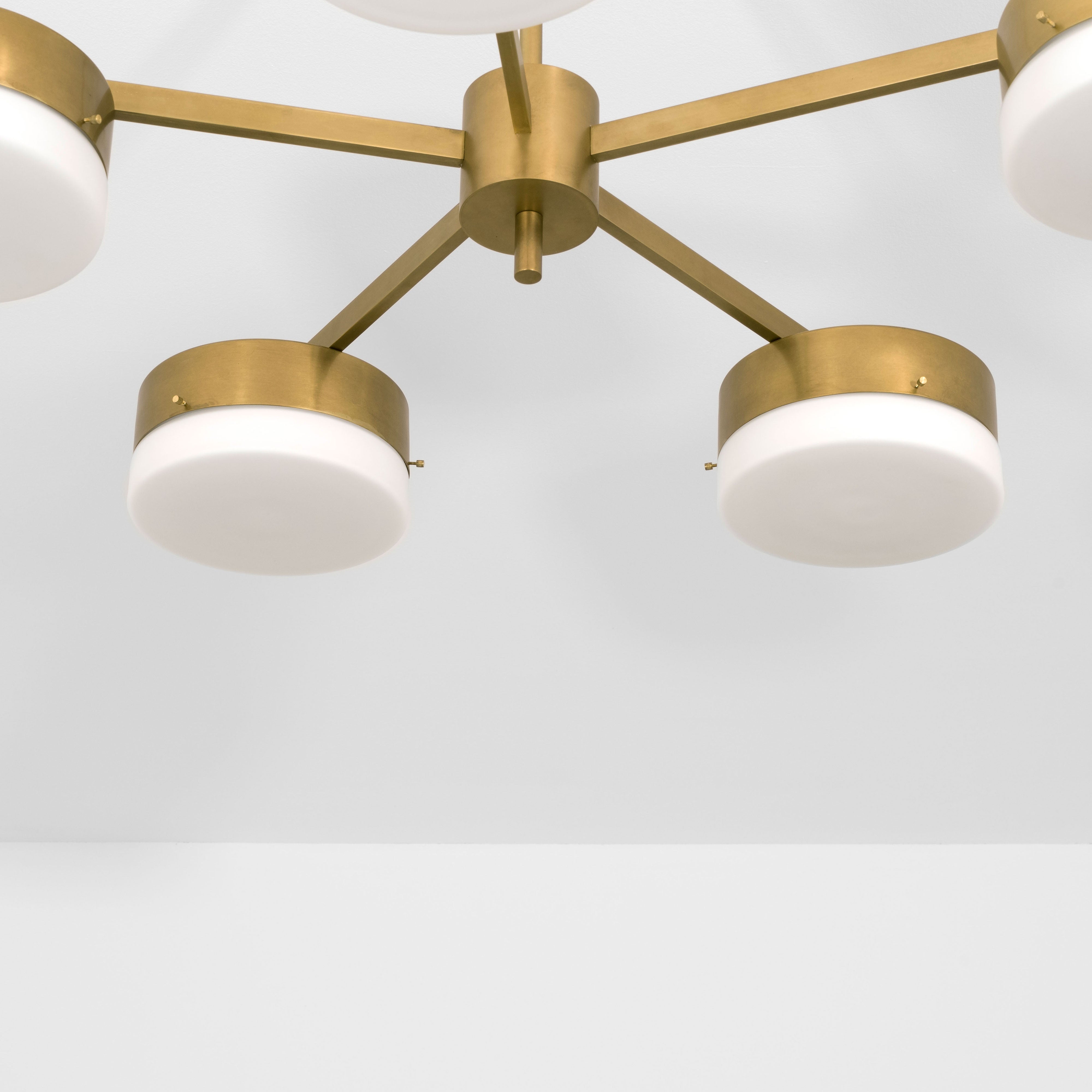 Brass is timeless and at the heart of the design trend. DFM has developed strong expertise in terms of manufacturing and treatment to get incredible patinas.