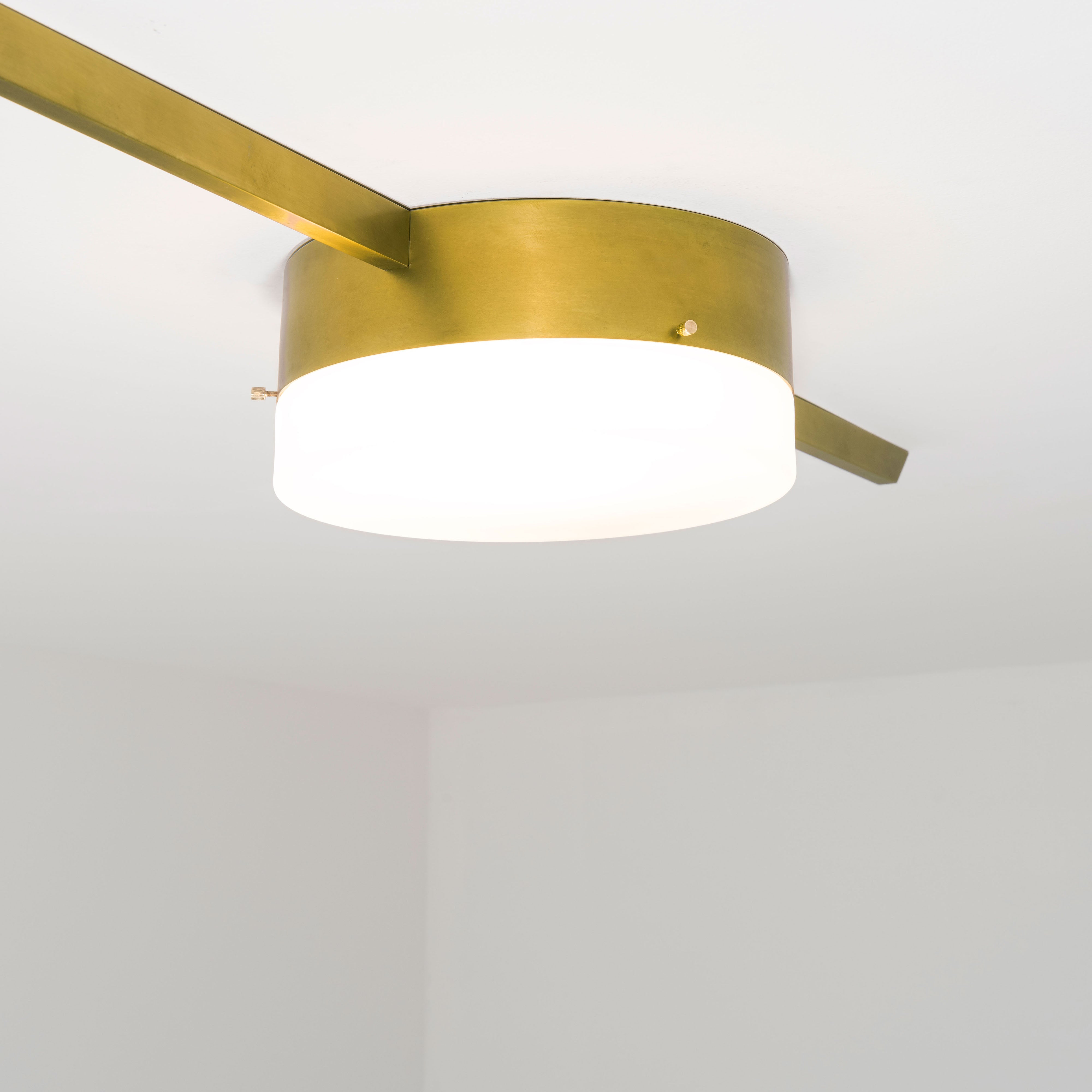 Solitude can be mounted both as a hanging and a wall lamp.
