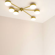 Celeste Effervesence contains 6 bulbs, it is compatible with LED and dimmable. The maximum voltage of the bulbs must not exceed 100V.